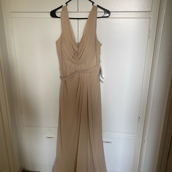 Thigh slit dress - Picture 3 of 4